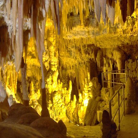 Rifugio Delle Grotte Bed & Breakfast Кастелана Гроте Екстериор снимка